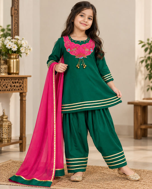 Girls Green & Pink Embroidered Crape Ethnic Wear Set